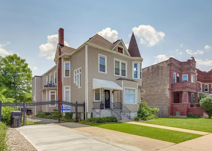 Spacious Chicago W/ Deck < 9 Mi To Downtown! *
