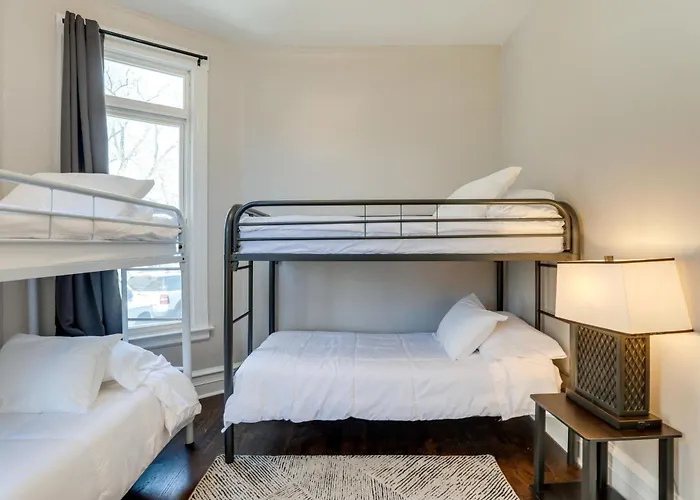 Holiday home Spacious Chicago W/ Deck < 9 Mi To Downtown! Oak Park
